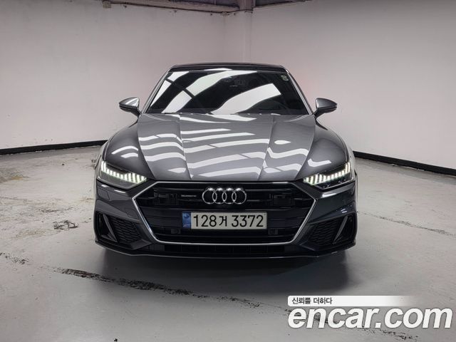 Audi A7 2022 — photo 3