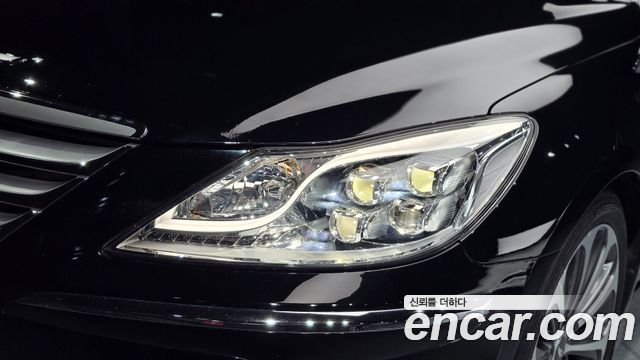 Hyundai Genesis 2013 — photo 8
