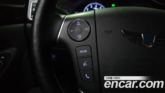 Hyundai Genesis 2013 — photo 30