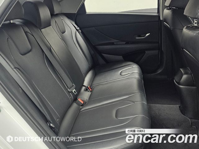 Hyundai AVANTE 2021 — photo 12