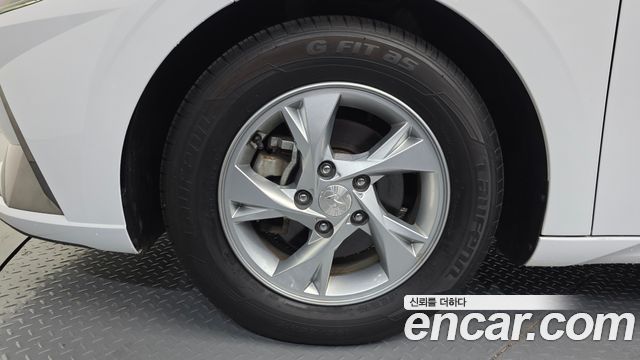 Hyundai AVANTE 2021 — photo 5