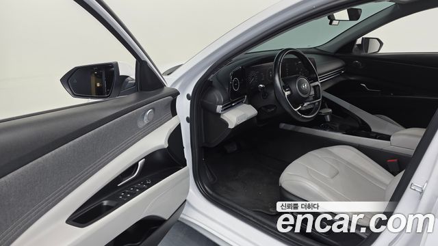 Hyundai AVANTE 2021 — photo 10