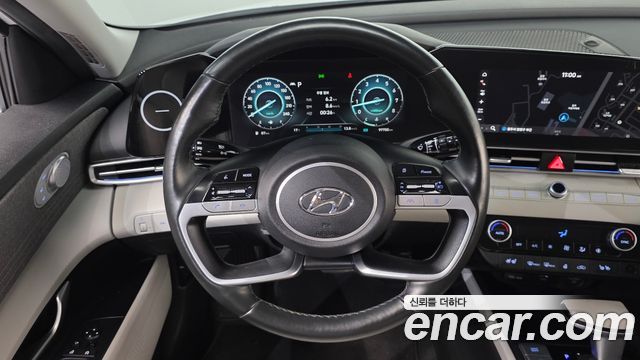 Hyundai AVANTE 2021 — photo 14