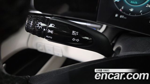 Hyundai AVANTE 2021 — photo 19