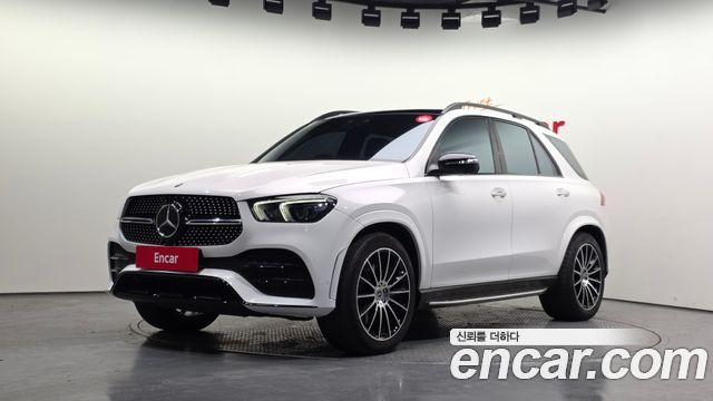 Mercedes-Benz GLE-Class 2022 — photo 1