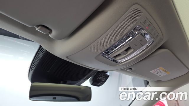 Mercedes-Benz GLE-Class 2022 — photo 18