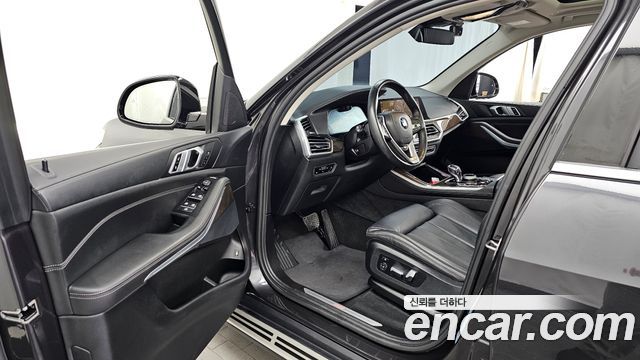 BMW X5 2022 — photo 13