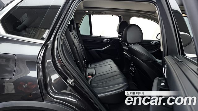 BMW X5 2022 — photo 18