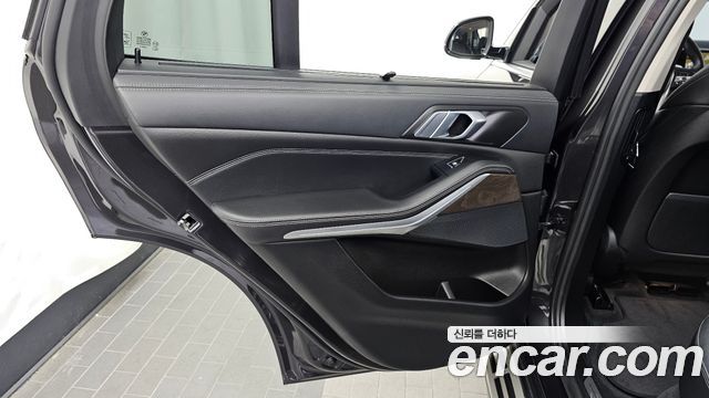 BMW X5 2022 — photo 15