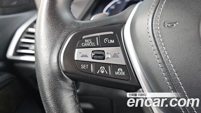BMW X5 2022 — photo 16