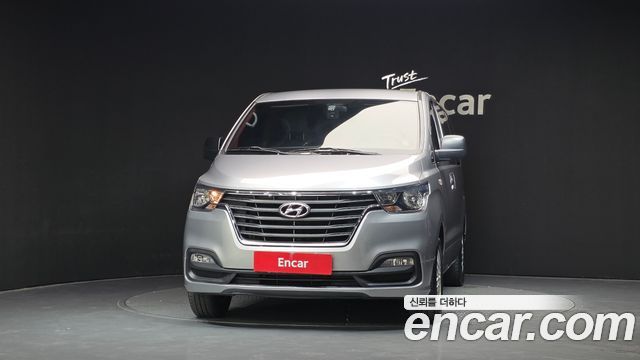 Hyundai Starex 2019 — photo 3