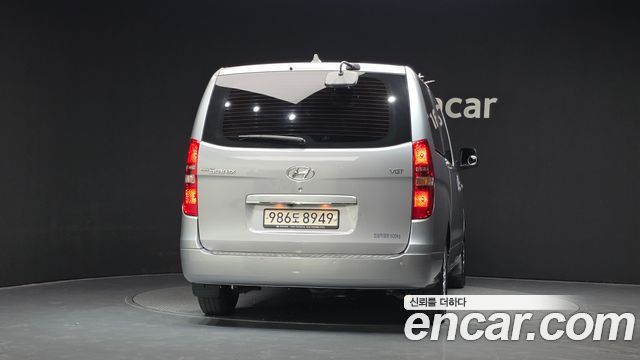 Hyundai Starex 2019 — photo 4