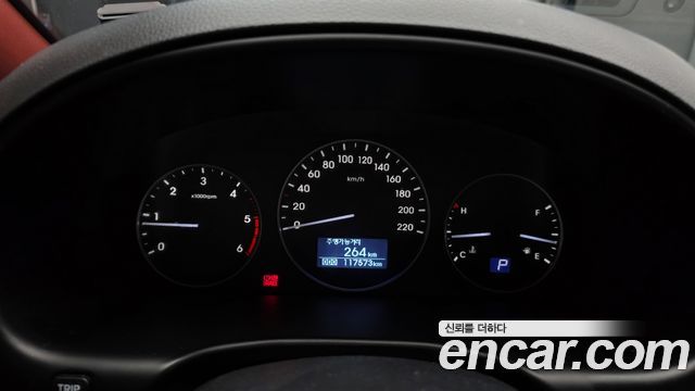 Hyundai Starex 2019 — photo 8