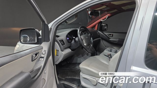Hyundai Starex 2019 — photo 10