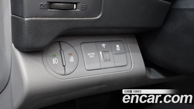 Hyundai Starex 2019 — photo 14