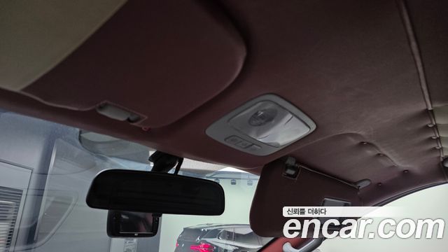 Hyundai Starex 2019 — photo 17