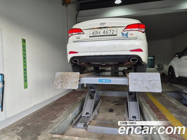 Hyundai i40 2012 — photo 2