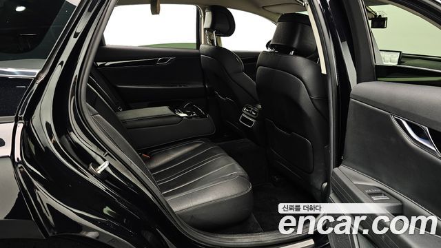 Genesis G80 2022 — photo 18