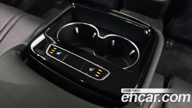 Genesis G80 2022 — photo 25