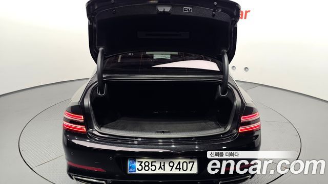 Genesis G80 2022 — photo 26