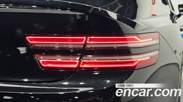 Genesis G80 2022 — photo 9