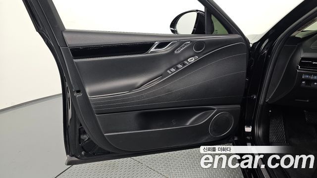 Genesis G80 2022 — photo 14