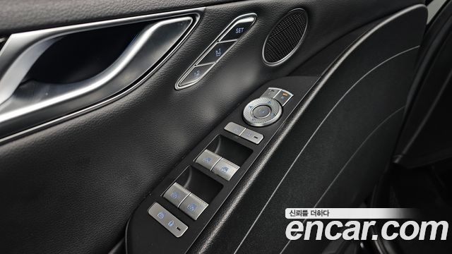 Genesis G80 2022 — photo 28