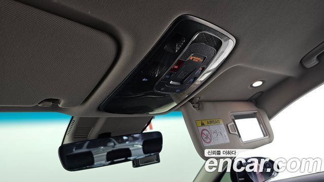 Genesis G80 2022 — photo 33