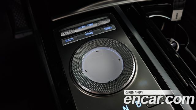 Genesis G80 2022 — photo 35
