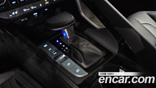 Hyundai AVANTE 2024 — photo 12