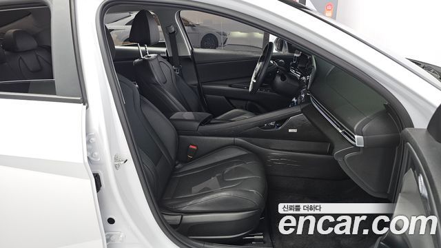 Hyundai AVANTE 2024 — photo 13