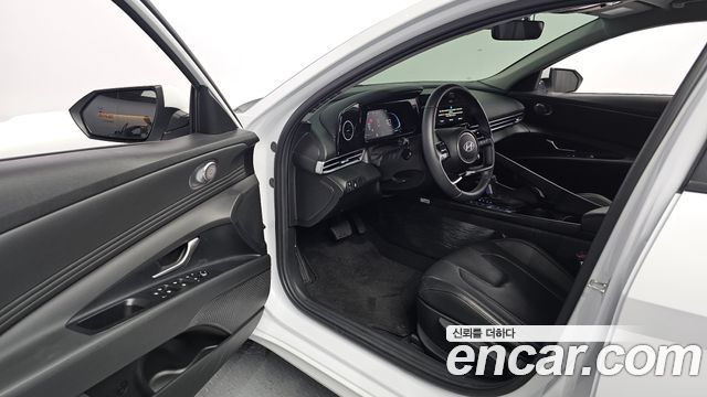 Hyundai AVANTE 2024 — photo 17