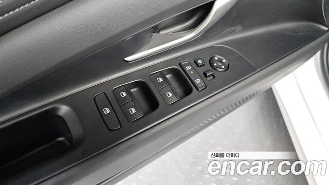 Hyundai AVANTE 2024 — photo 28