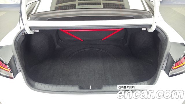 Hyundai AVANTE 2022 — photo 26
