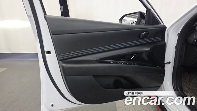 Hyundai AVANTE 2022 — photo 14