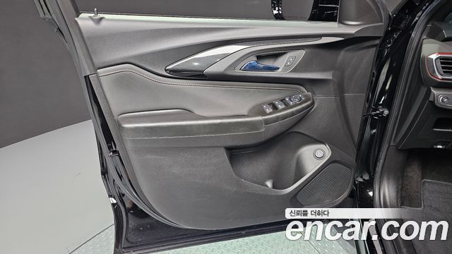 Chevrolet Korea Trailblazer 2022 — photo 14