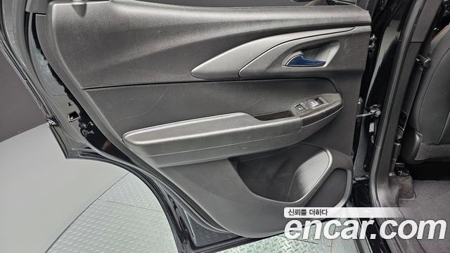 Chevrolet Korea Trailblazer 2022 — photo 15