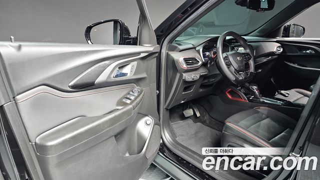 Chevrolet Korea Trailblazer 2022 — photo 16