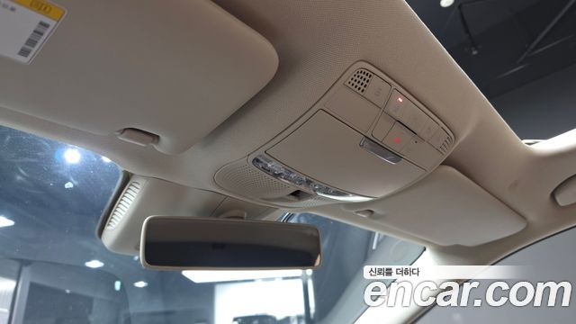 Mercedes-Benz E-Class 2019 — photo 25