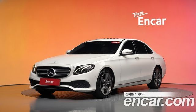 Mercedes-Benz E-Class 2019 — photo 1