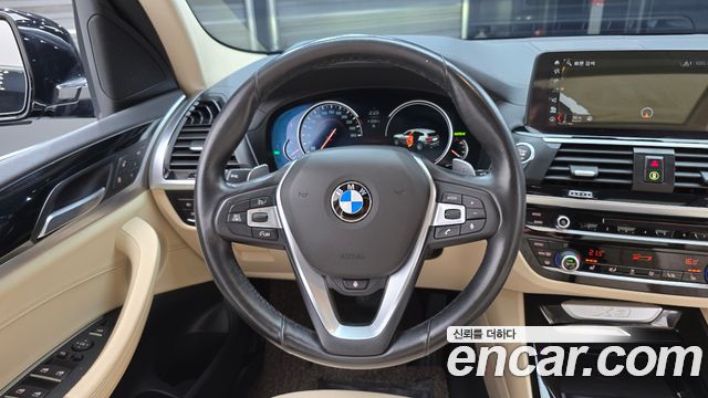 BMW X3 2018 — photo 19
