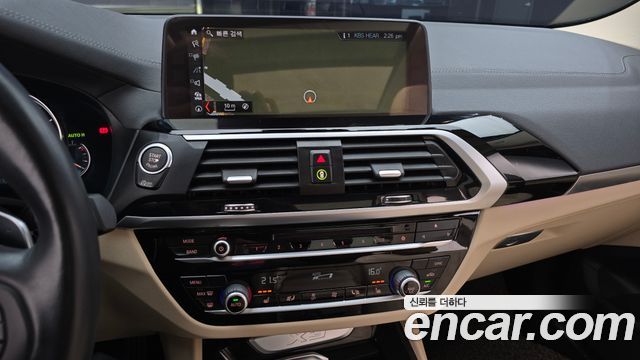 BMW X3 2018 — photo 20