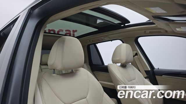 BMW X3 2018 — photo 23