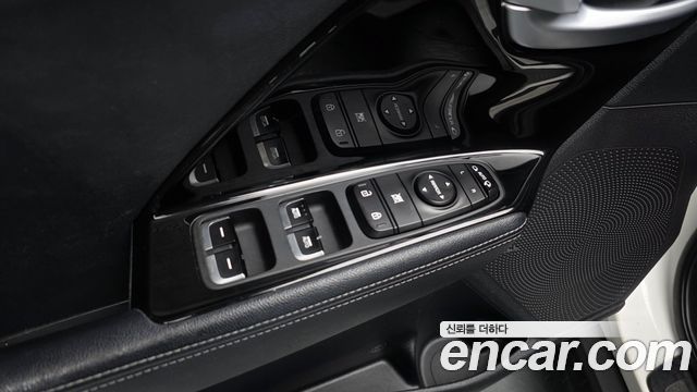 Kia Niro 2017 — photo 22