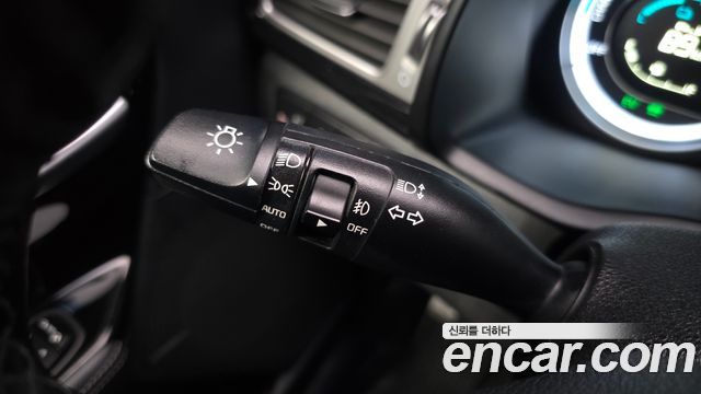 Kia Niro 2017 — photo 23