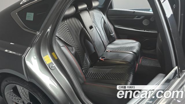 Genesis G80 2022 — photo 18