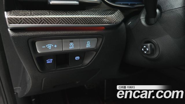Genesis G80 2022 — photo 24