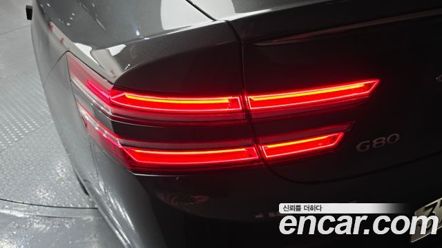 Genesis G80 2022 — photo 9