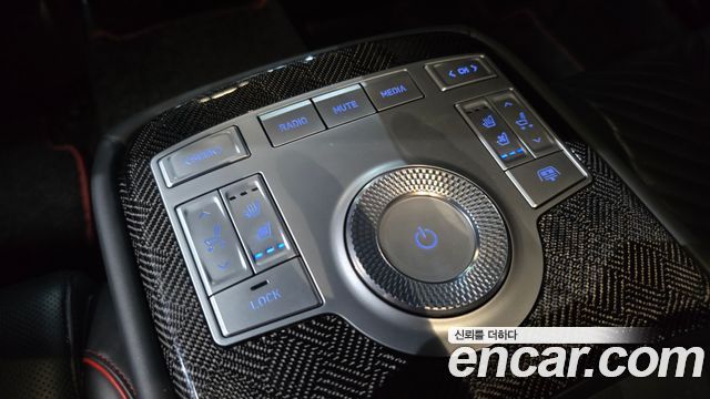 Genesis G80 2022 — photo 31