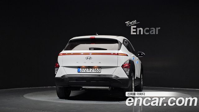 Hyundai Kona 2023 — photo 4